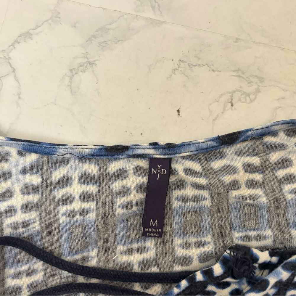 NYDJ Women's Geometric Print Dolman Sleeve Blouse Size M Flowy Boho Blue​ - Picture 4 of 4